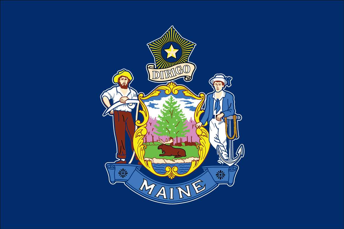 Why Choose A Nylon Printed Maine State Flag?